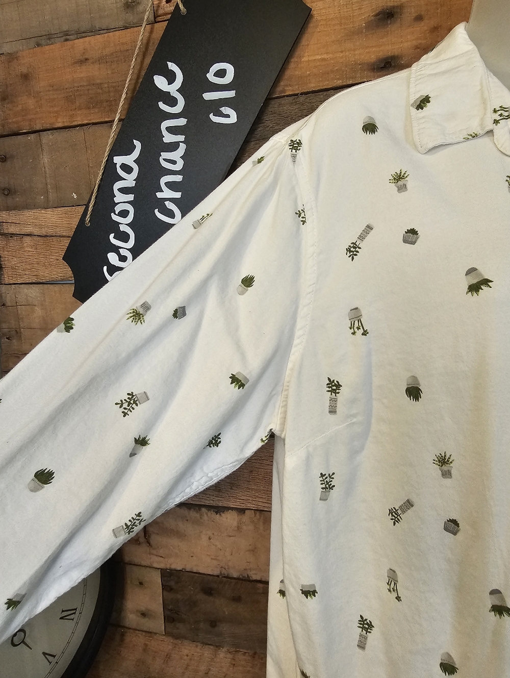 Old Navy Women's white Plant Life long sleeve button-down shirt size XL - Picture 9 of 14
